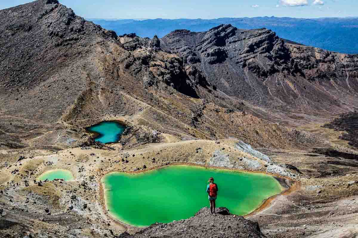 Tongariro Alpine Crossing Emerald Lakes - NZ Best Things to Do