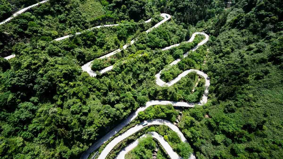 Winding roads at Tianmenshan - Things to do in Wuhan - Central China Itinerary