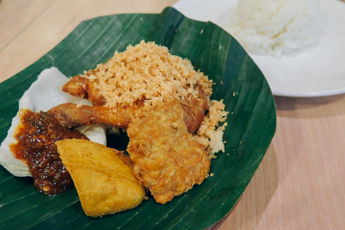 Ayam Penyet - Singapore Food Guide