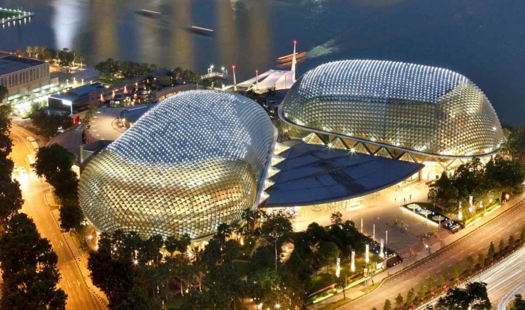 Esplanade 2 - Singapore on a Budget