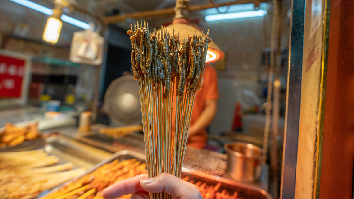 Grilled duck intestine - Things to eat in Central China