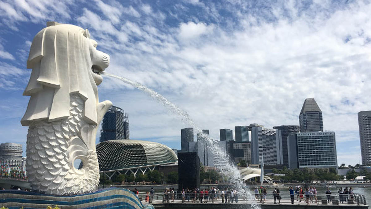Merlion Park - Things To Do In Singapore