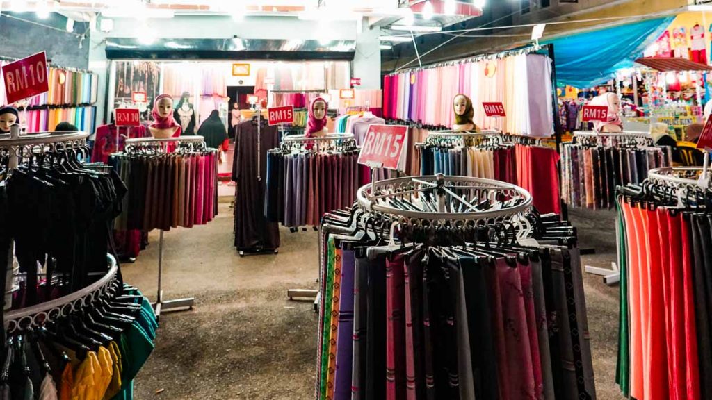 Kota Bharu Wakaf Che Yeh Night market fabric stall - Places to Shop in Kota Bharu