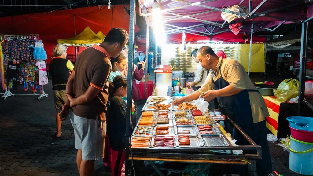 Kota Bharu Wakaf Che Yeh Night market food stand - Places to Shop in Kota Bharu