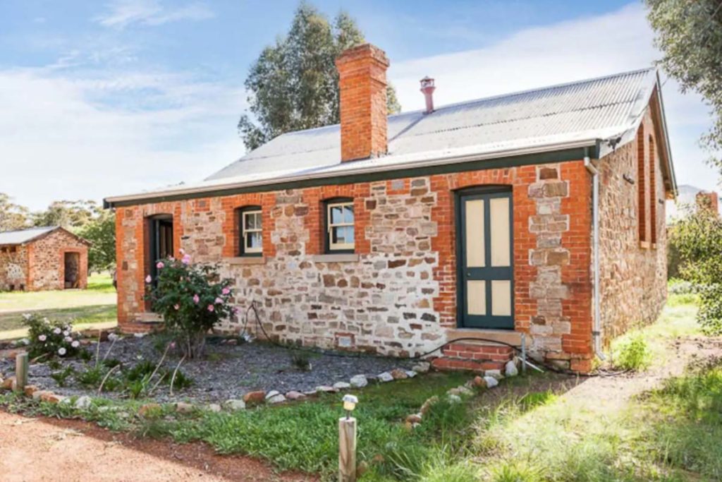 Old-York-Cottage-Accommodation-in-Western-Australia