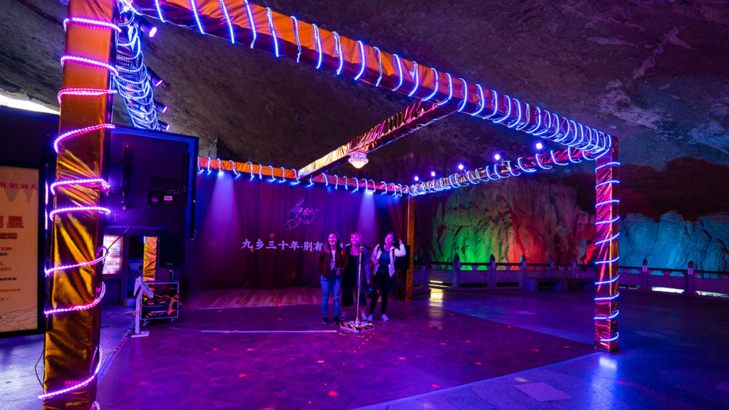 Karoke session at Jiuxiang cave 