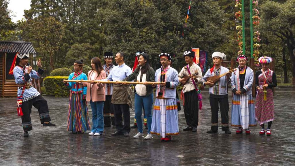 Yunnan Nationalities Village (Drinking Tradition) 