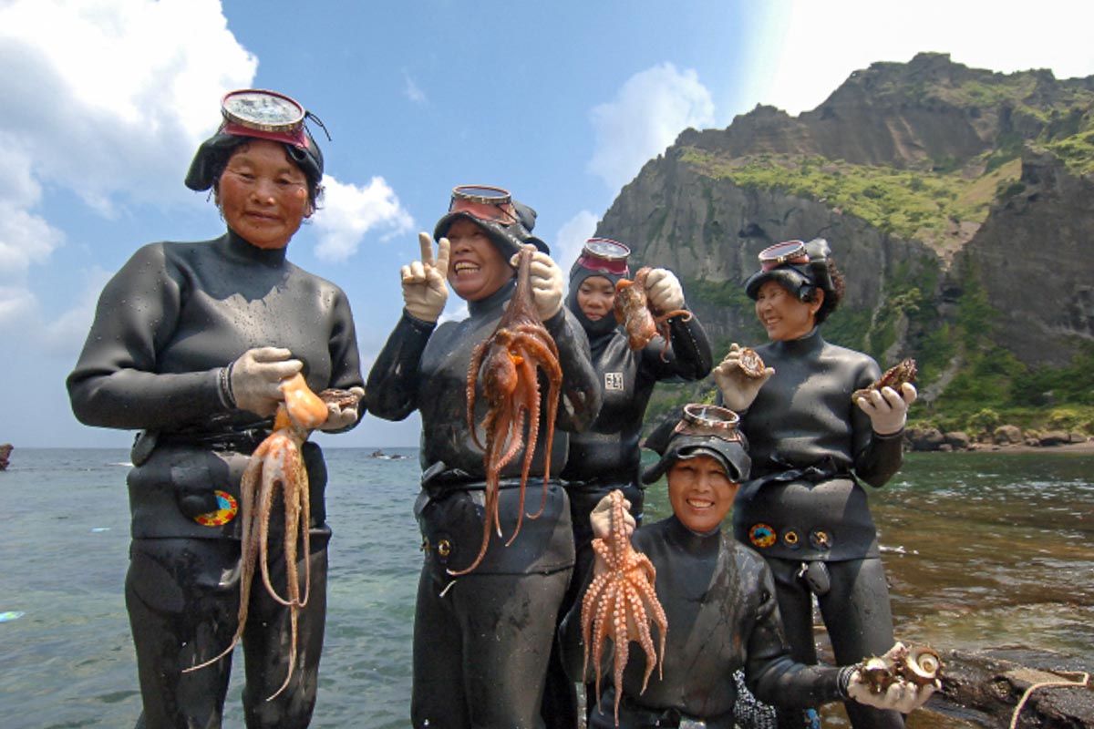 Haenyeo Women Divers at Seongsan Ilchubong