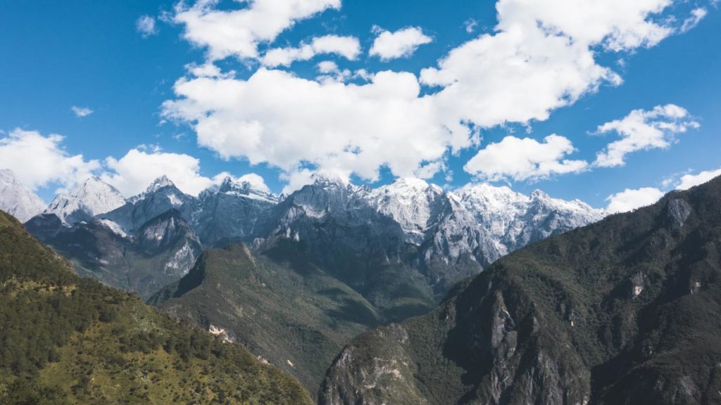 Tiger Leaping Gorge (Jade Dragon Snow Mountain) - Things to do in Yunnan