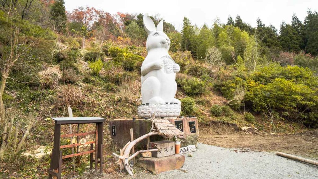 Chokokuji Bunny Temple Statue