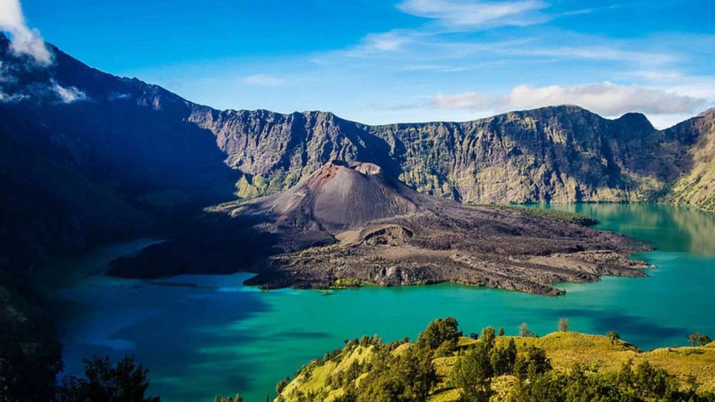 Lombok Indonesia Mount Rinjani Crater Lake - Adventurous Weekend Getaways from Singapore