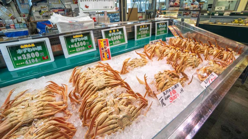 Pier Bandai Seafood Market Snow Crab - Japan Itinerary Niigata and Sado Island