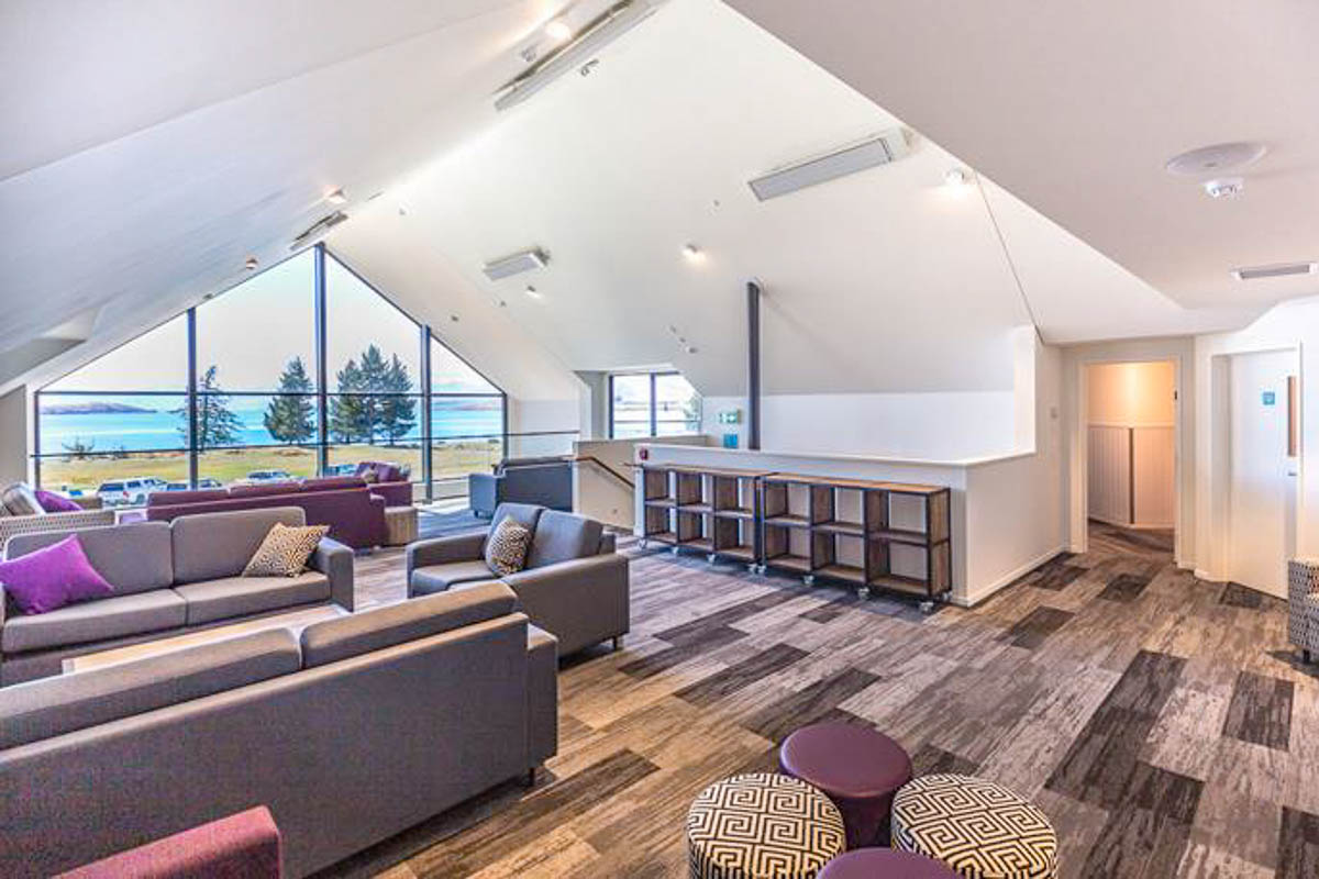 YHA Lake Tekapo Interior Lounge - New Zealand Accommodation