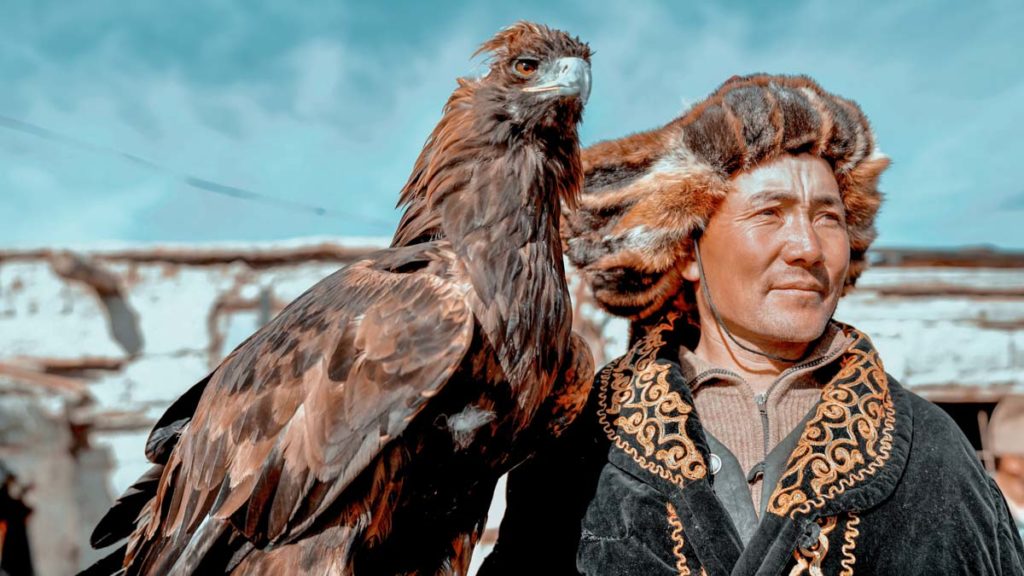 Sagsai Village Local Eagle Hunter - West Mongolia Itinerary