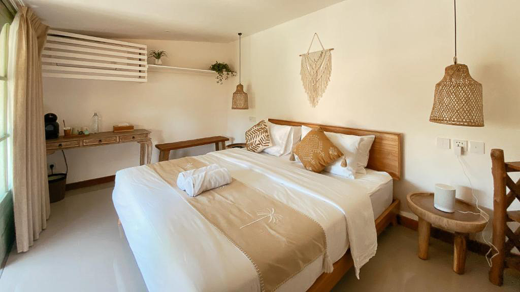 White Penny Hostel Bedroom Seminyak - Bali Accommodation Guide