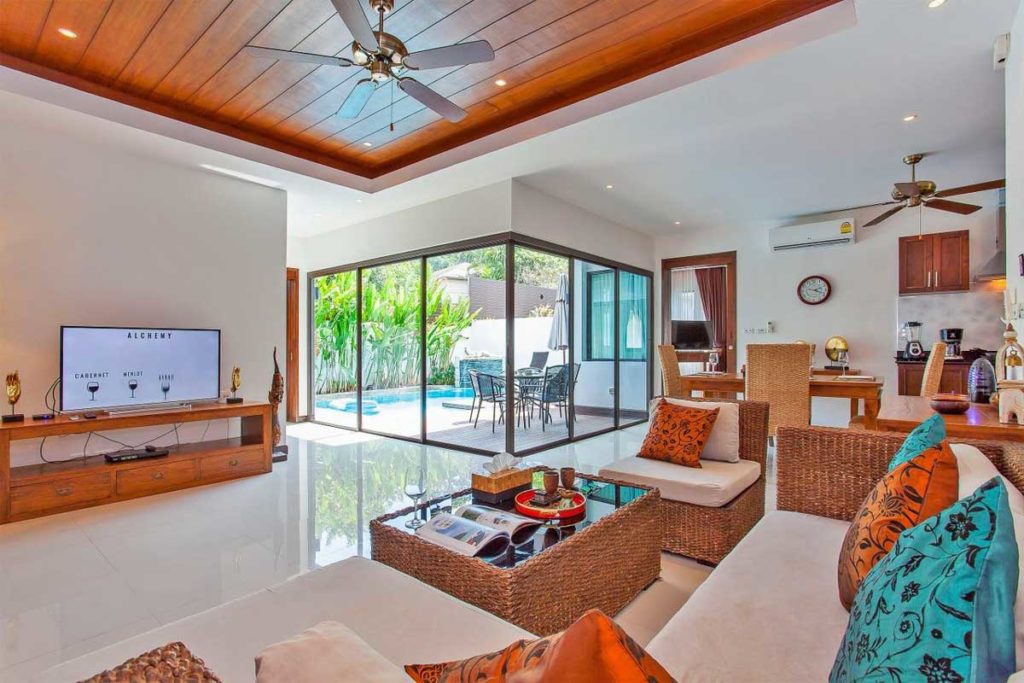 Villa Chrysanthe by Holiplanet Living room - Phuket villas in Rawai