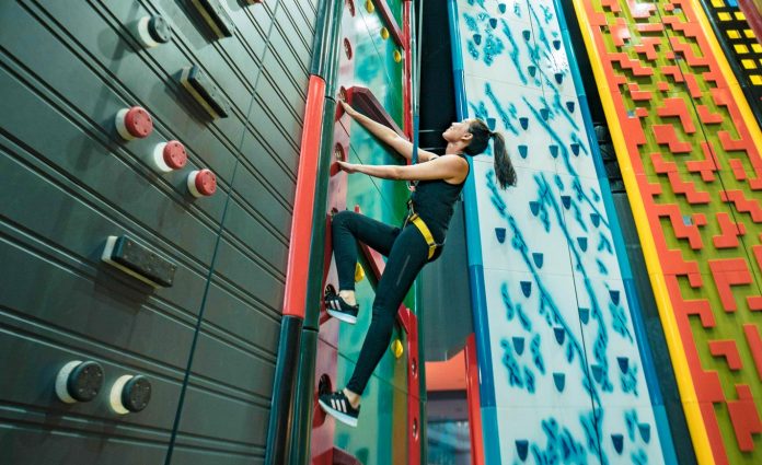 Clip n Climb 2-2-2