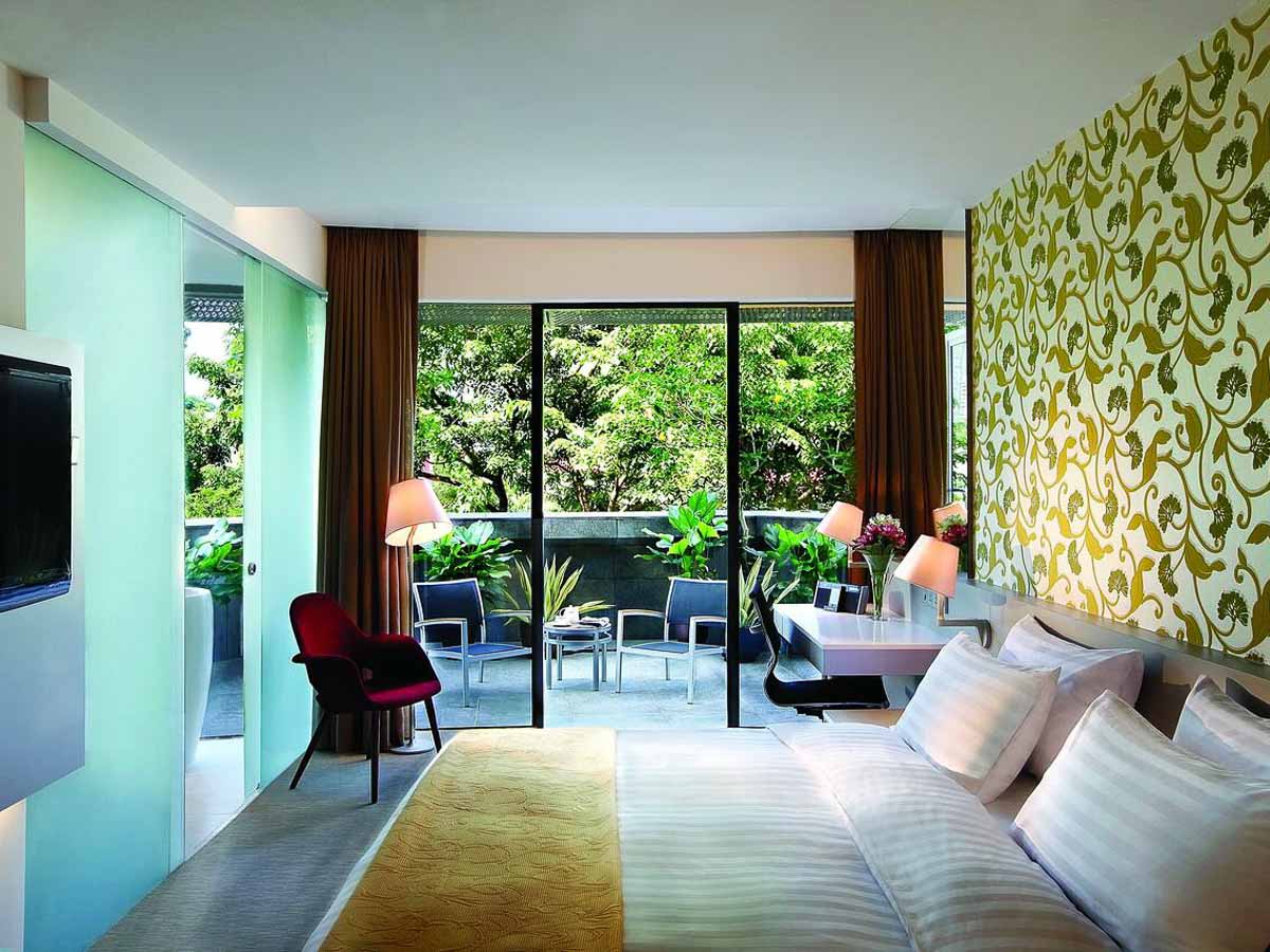 D'Hotel Singapore Studio with Balcony - Staycation in Singapore
