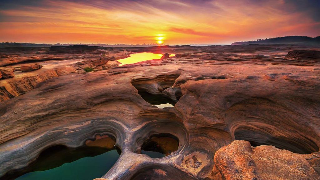 Sam phan bok during sunset- instagrammable places in Thailand