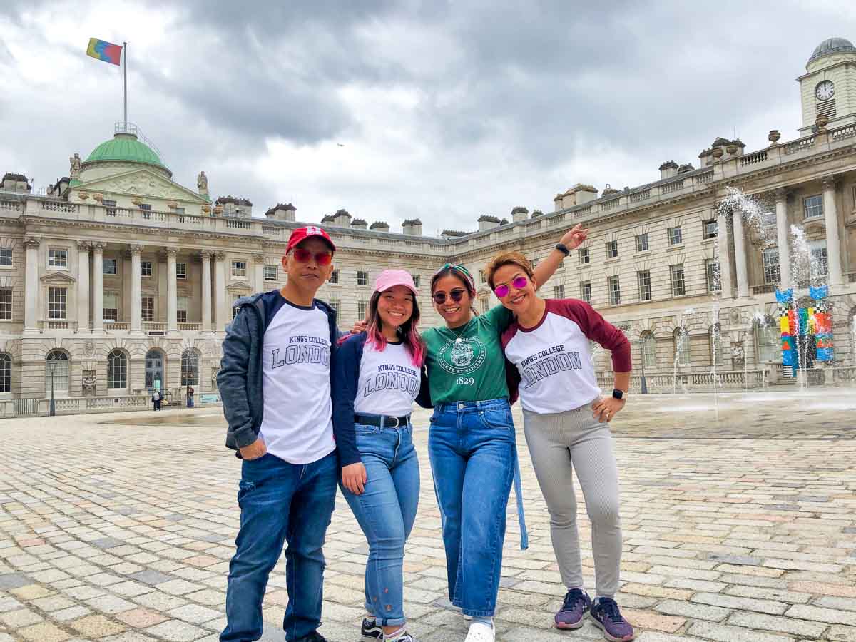 Chloe and her family in London King's College - Singaporean Students come home due to COVID-19