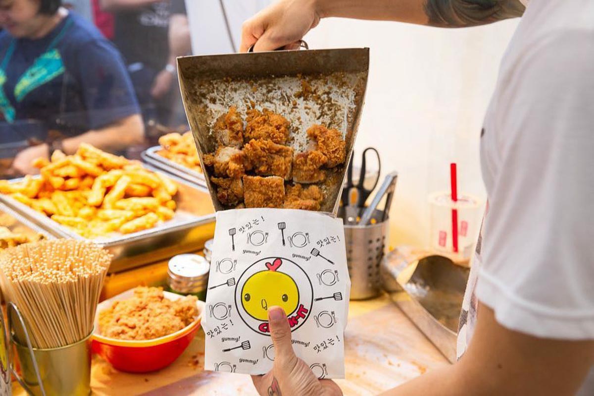 Shilin Night Market Singapore fried chicken 2019