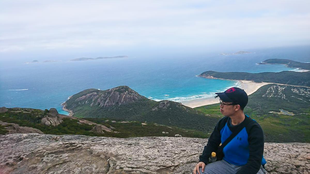 Yanchao in Australia - Singaporean students coming home