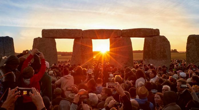 Featured - Stonehenge Summer Solstice