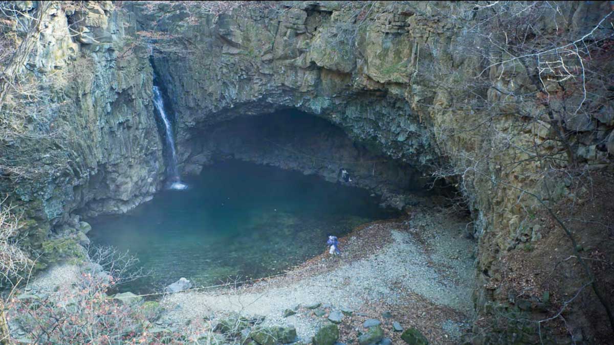 Kingdom Mysterious Waterfall Bidulginangpokpo Falls - K-drama Filming Locations