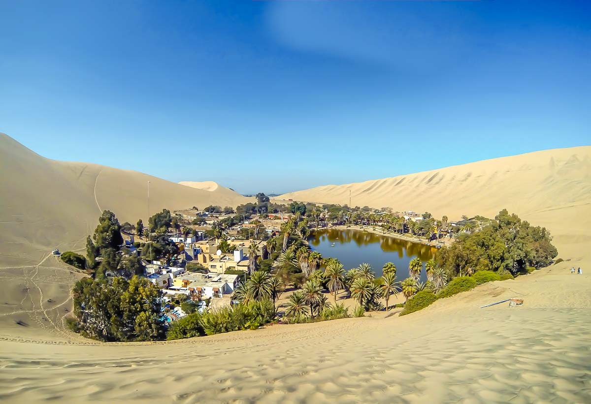 Sandboarding Peru - The Travel Intern