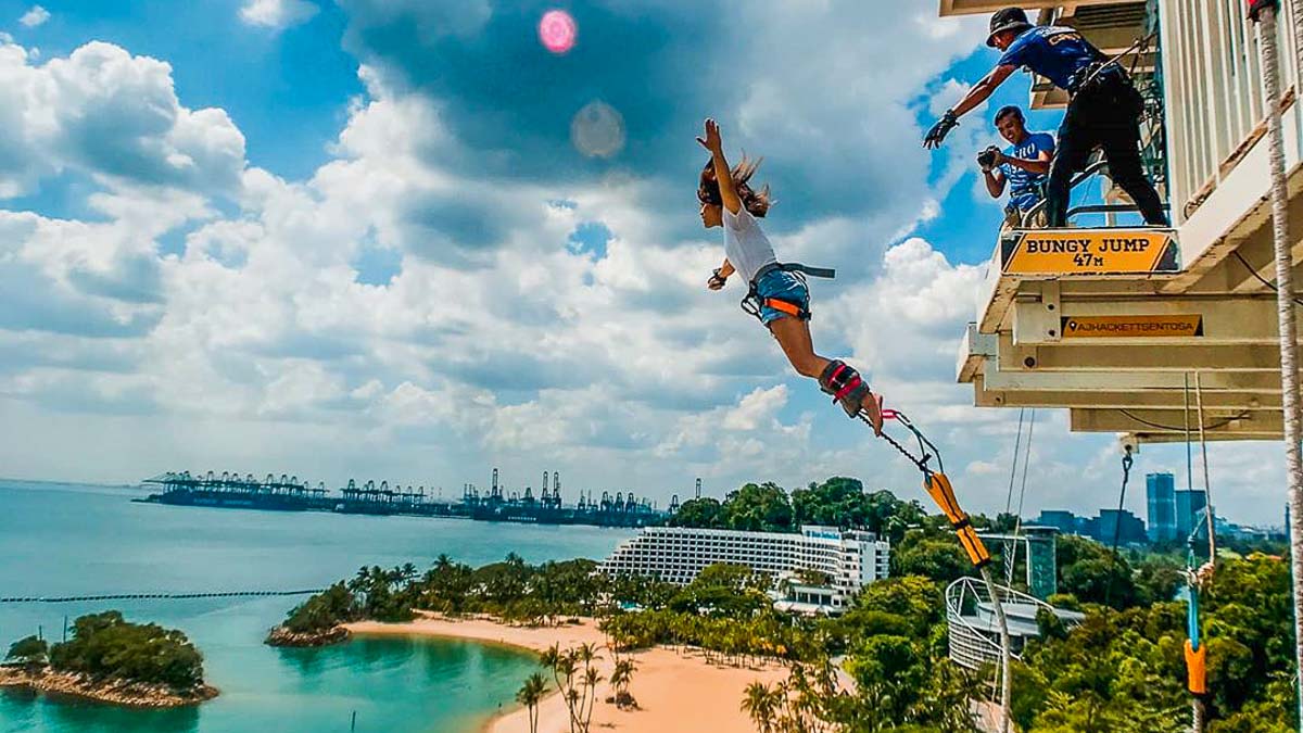 Sentosa AJ Hackett Bungee Jump - Reasons to visit Singapore