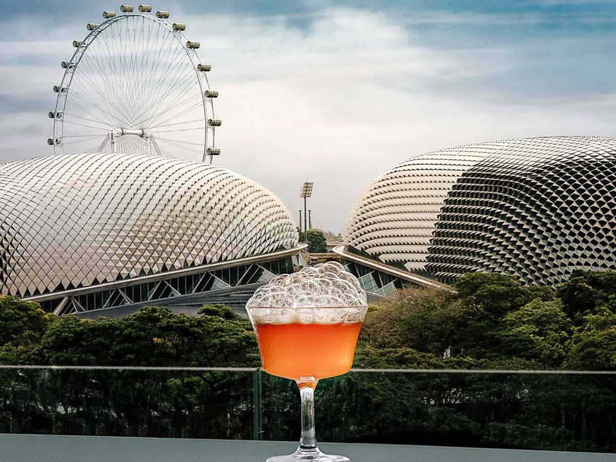 Smoke & Mirrors Rooftop Bar - Reasons to visit Singapore