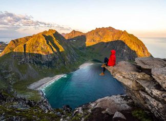 21 Most Rewarding Hikes Around the World — From Stunning Glaciers to Active Volcanoes Featured - Hikes around the world