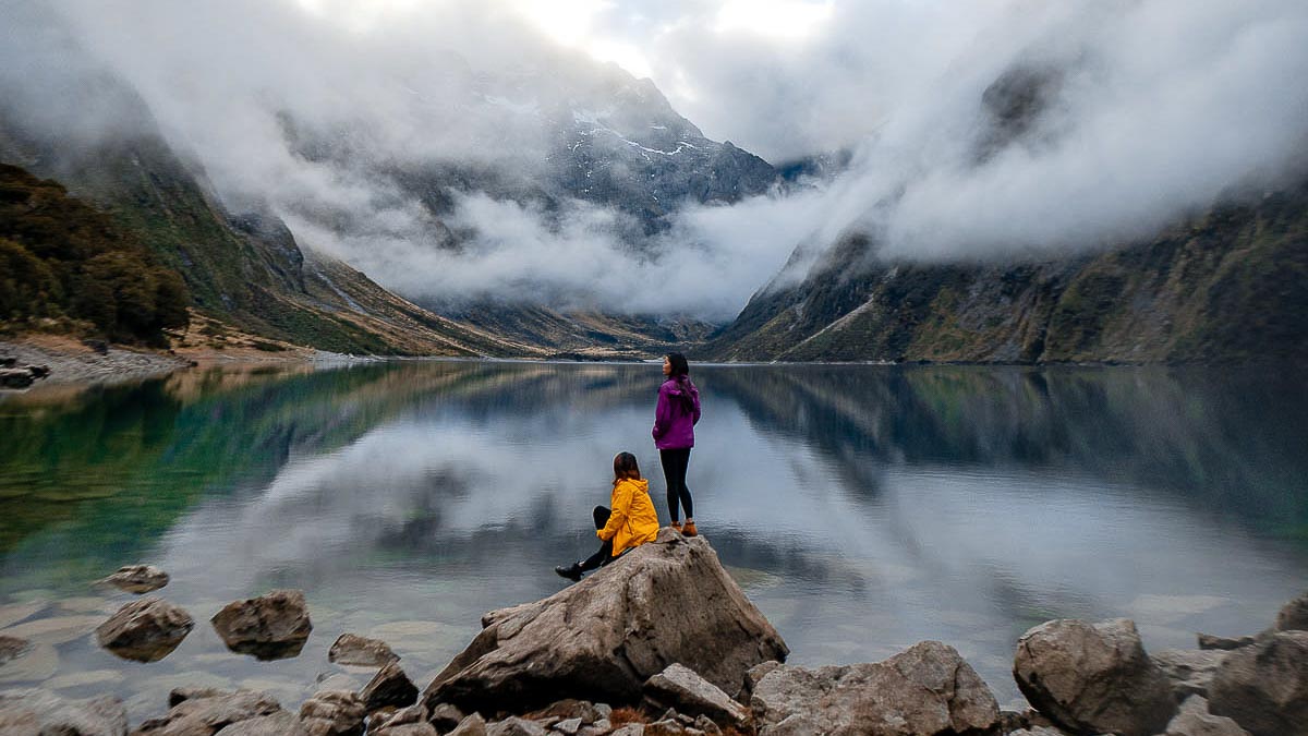 New Zealand Lake Marian Viewpoint - Hikes around the world