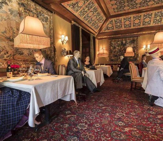 The Inn at Little Washington USA Mannequins - COVID-19 Social Distancing