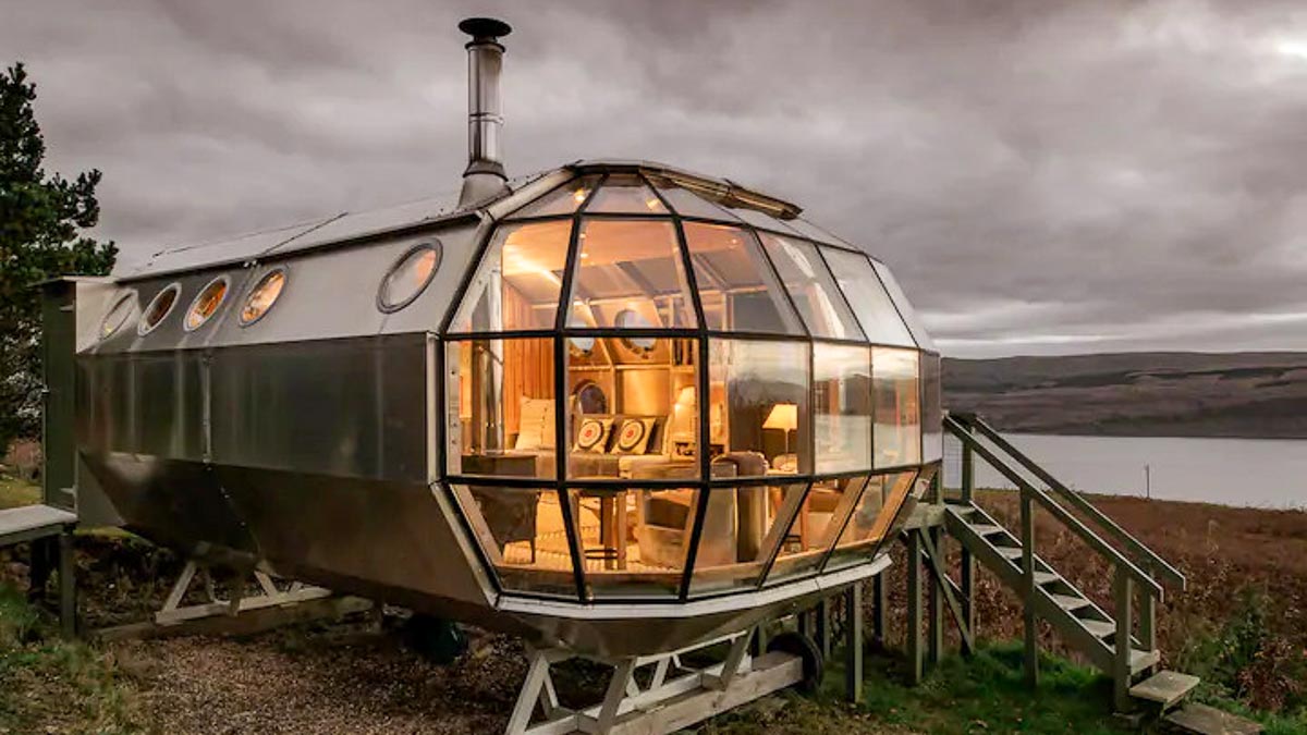 Drimnin Scotland Airship Airbnb Exterior - Accommodation in Scotland