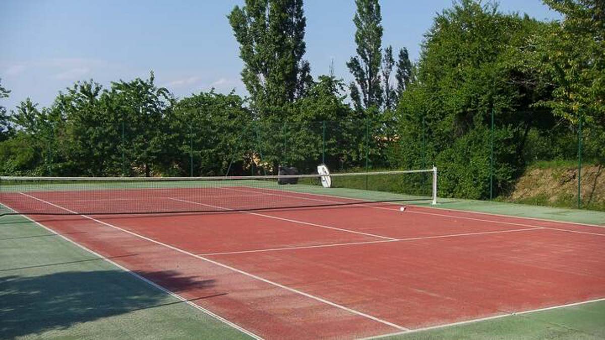 Issus France 17th-Century Castle Airbnb Tennis Court - Dream Homes