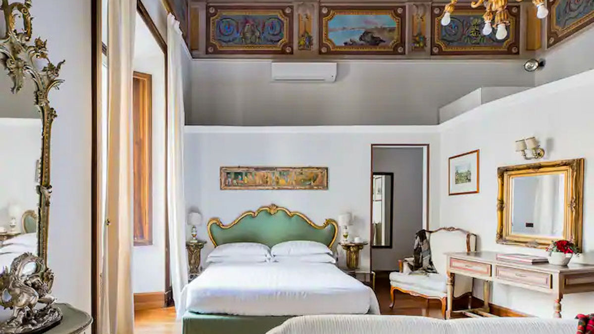 Rome Italy 16th-Century Apartment Airbnb Bed - Dream Homes