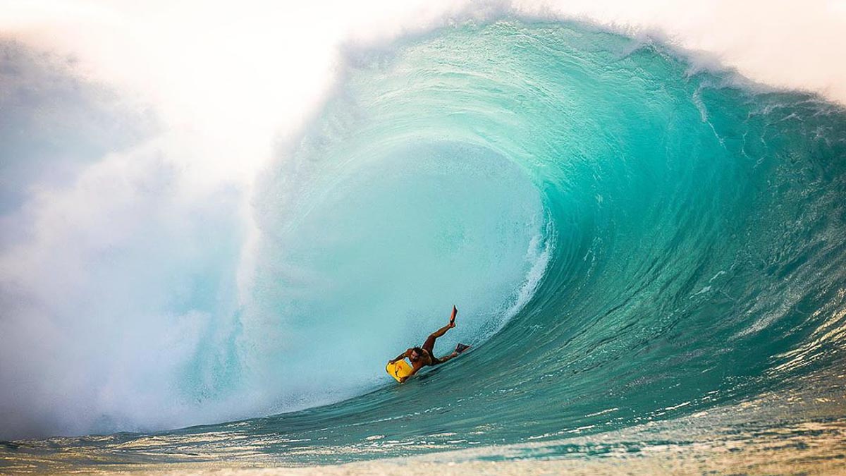 Surfing at Banzai Pipeline - Overcoming your fears