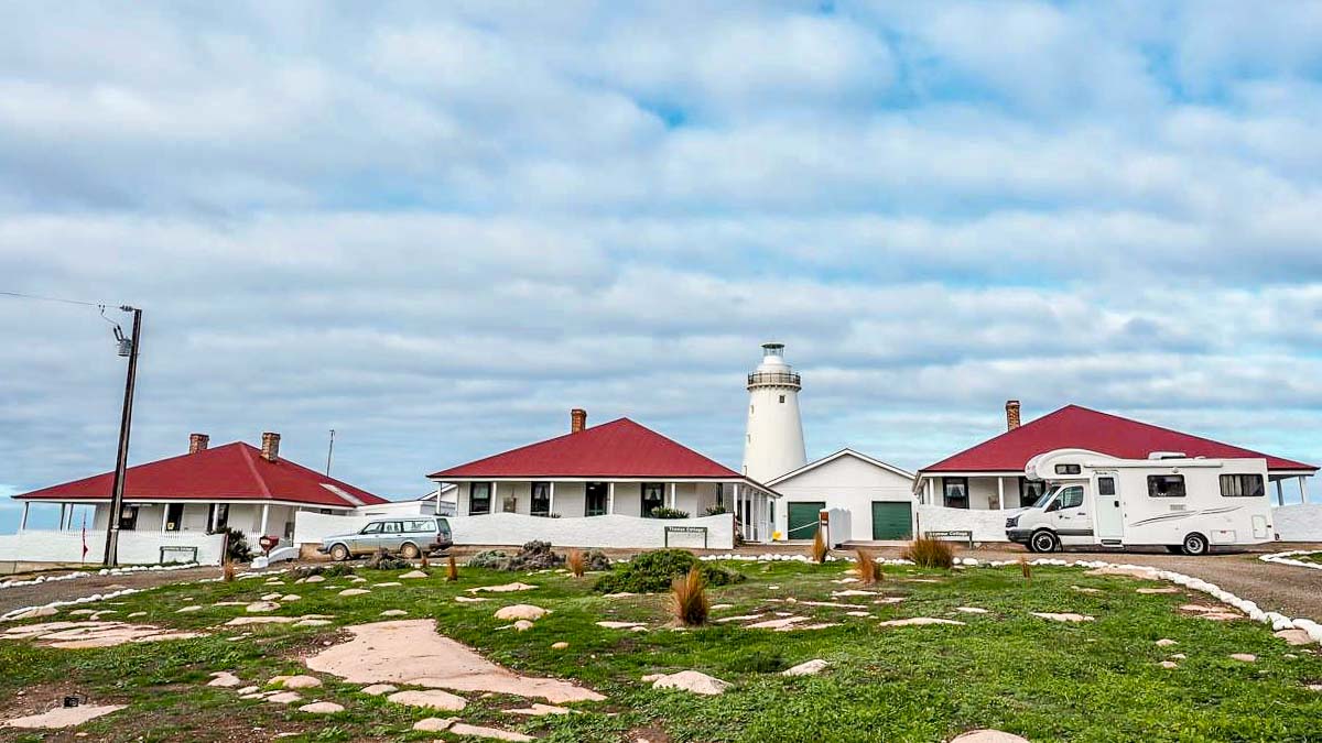 Cape Willoughby Lighthouse Cottage - Australia Road Trip Itinerary