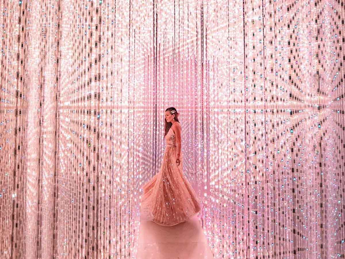 LED instalment Future World Art Science Museum - Singapore Promotions

Photo credit: @yuniqueyuni via Instagram