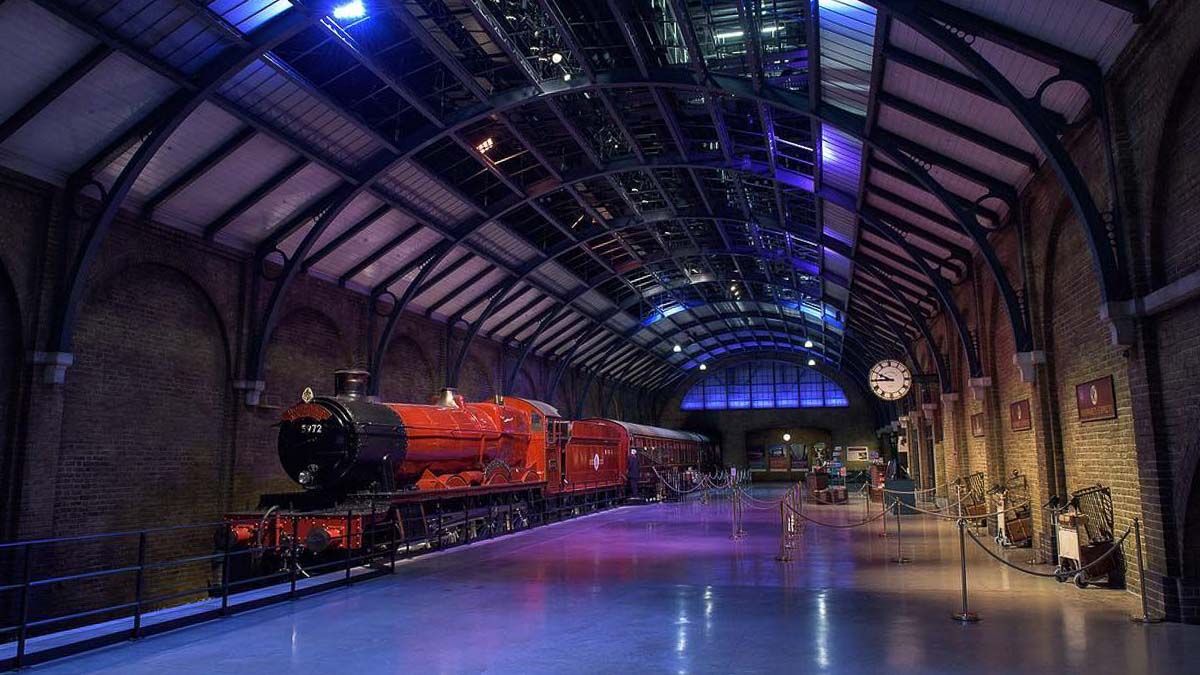 Recreated Set of Hogwarts Express Warner Bros. Studio Tours Tokyo - New Attractions