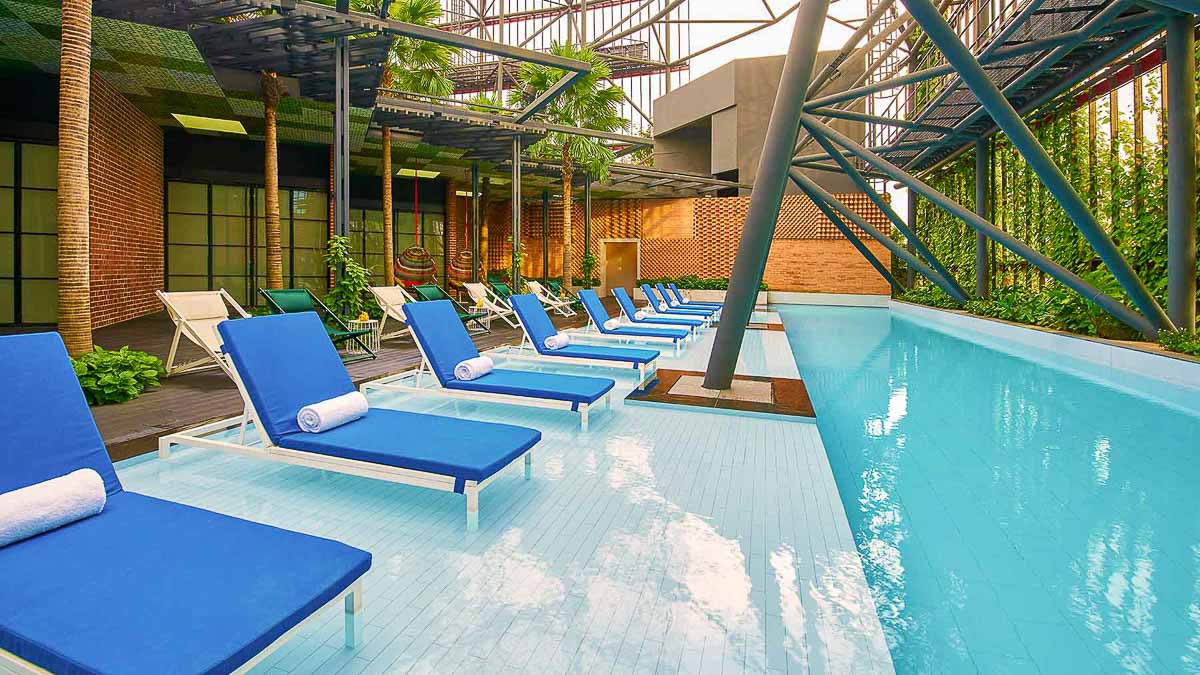 Oasia Hotel Downtown Swimming Pool - Budget Singapore Staycation Ideas