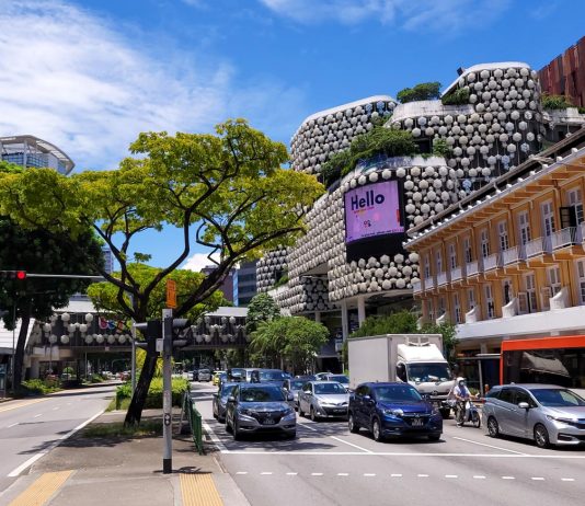 Bugis Cross Junction Between Bugis Junction, Bugis Street, Bugis Plus - Singapore Itinerary