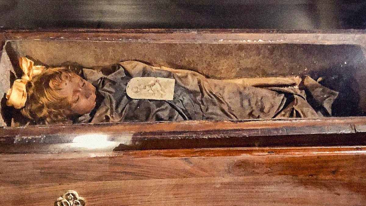 Palermo Catacombs Rosalia Lombardo - Creepiest Places Around the World