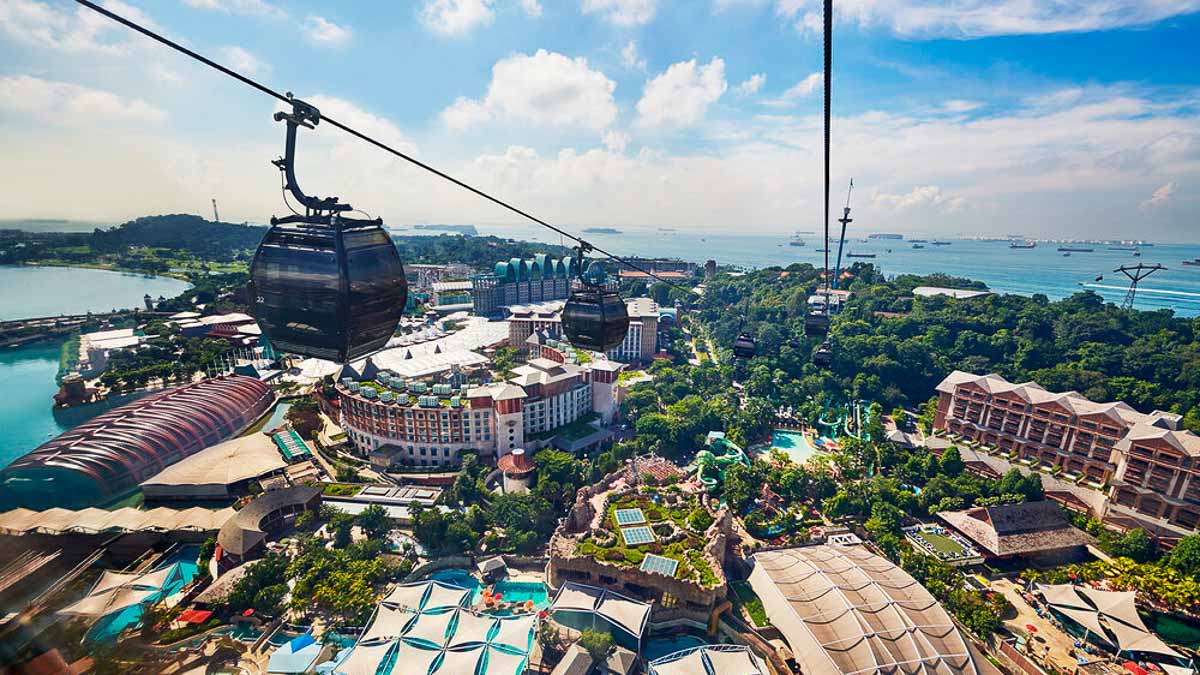 Cable Car Dining over Sentosa - Unique Dining Experiences in Singapore