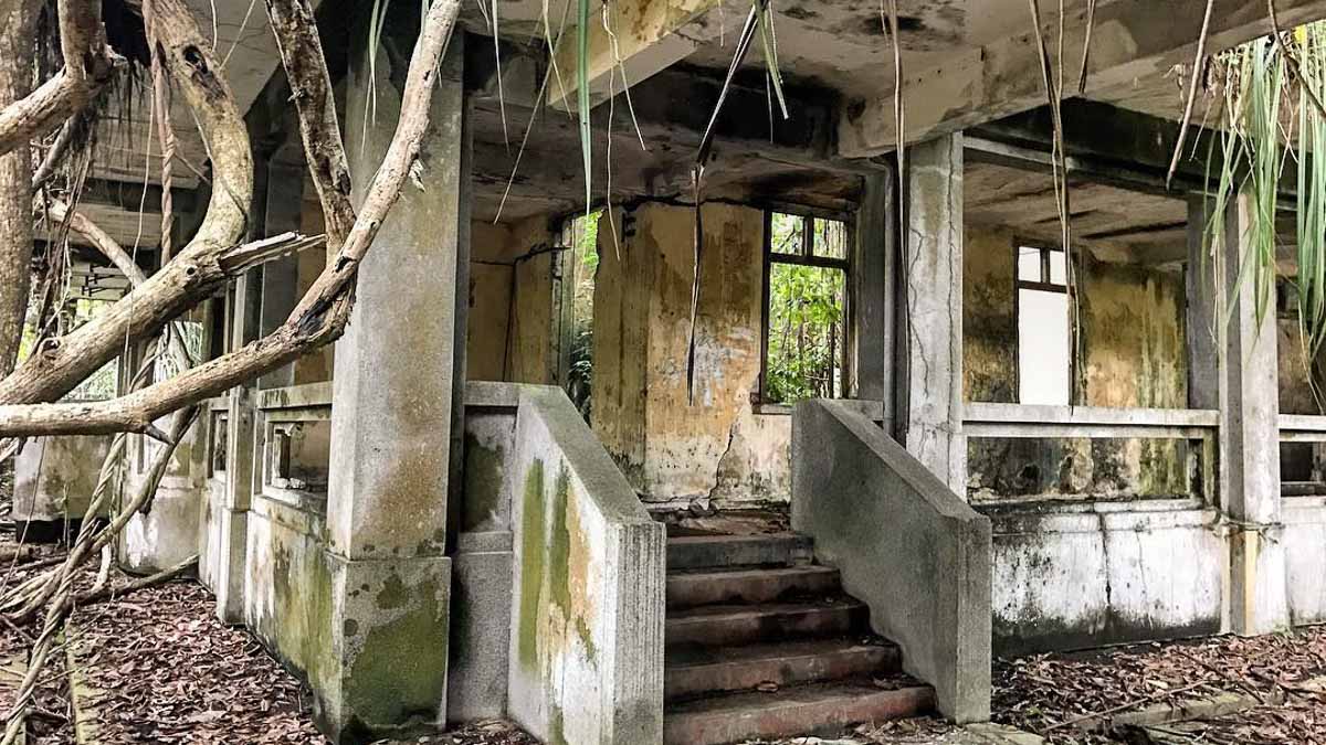 Abandoned Places in Singapore — WWII Bunkers, Deserted Mansions