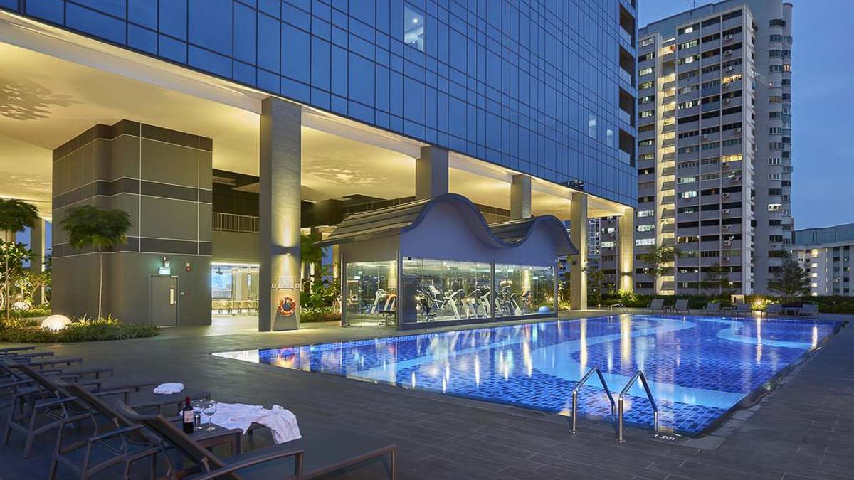 Hotel Boss Pool - Singapore Staycation