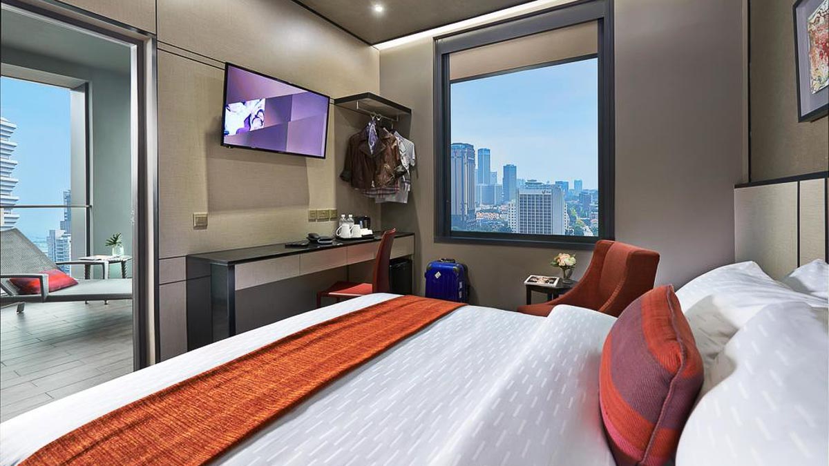 Hotel Boss Premier Double Room - Singapore Staycation