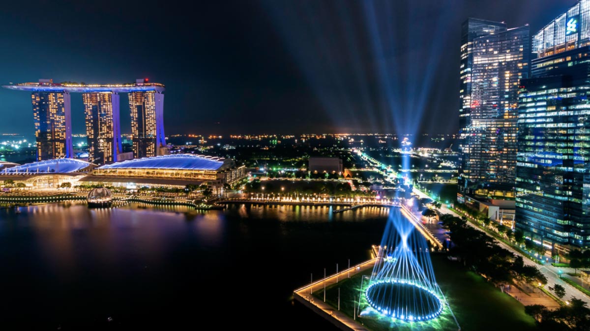 Shine a Light at Marina Bay - New Year's Eve
