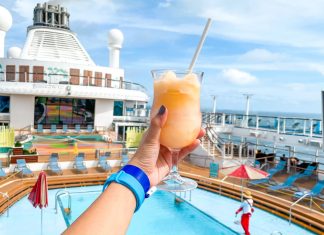 Featured Image Drinks By The Pool Royal Caribbean Quantum of the Seas - Cruise to Nowhere